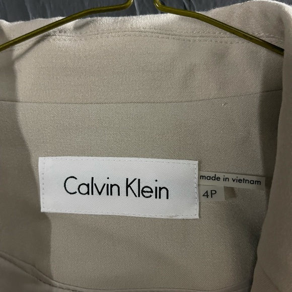 Worn once - Picture 2 of 2